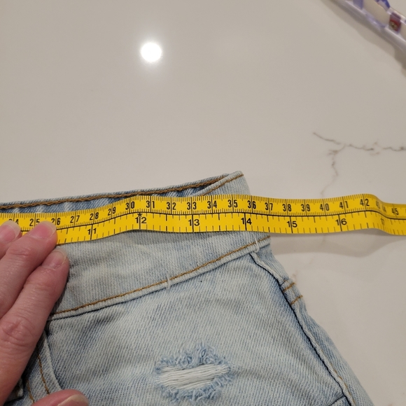 Vanilla Sky Distressed Vintage High Rise Size 5 Shorts BNWOT - Picture 6 of 7